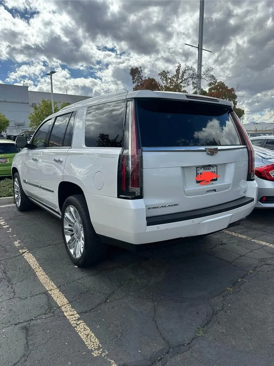 2016 Cadillac Escalade 4th Gen - Image 2 of 20
