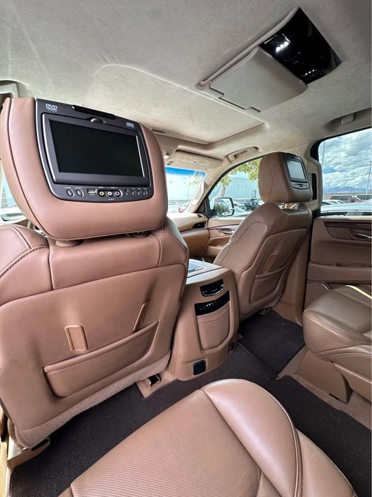 2016 Cadillac Escalade 4th Gen - Image 13 of 20