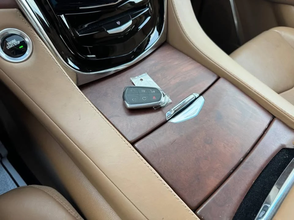 2016 Cadillac Escalade 4th Gen - Image 17 of 20