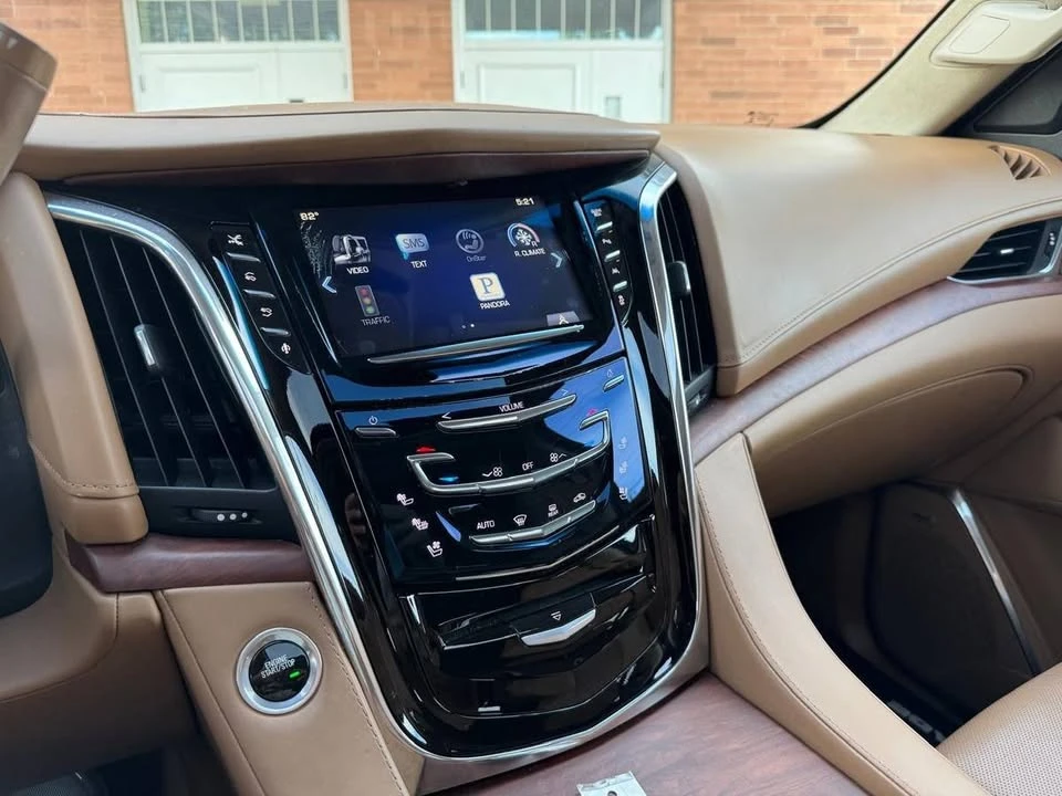 2016 Cadillac Escalade 4th Gen - Image 15 of 20