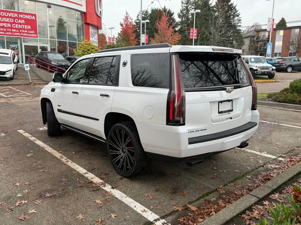 2016 Cadillac Escalade 4th Gen - Image 6 of 11