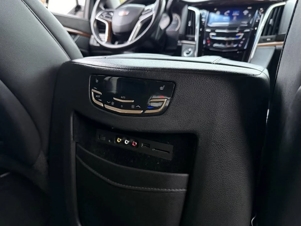 2016 Cadillac Escalade 4th Gen - Image 12 of 18