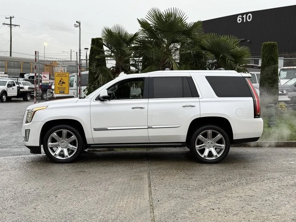 2016 Cadillac Escalade 4th Gen - Image 3 of 18