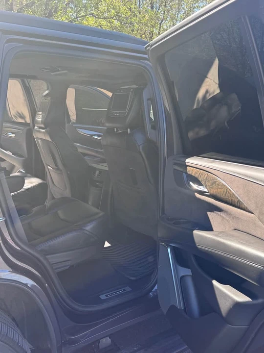 2016 Cadillac Escalade 4th Gen - Image 19 of 20