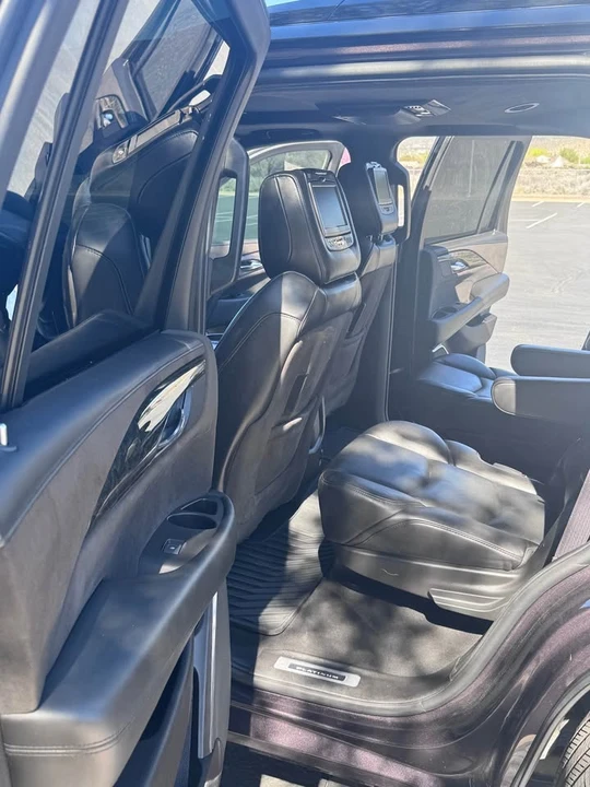 2016 Cadillac Escalade 4th Gen - Image 17 of 20