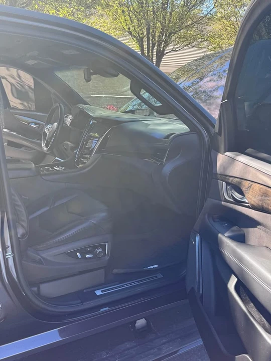 2016 Cadillac Escalade 4th Gen - Image 18 of 20