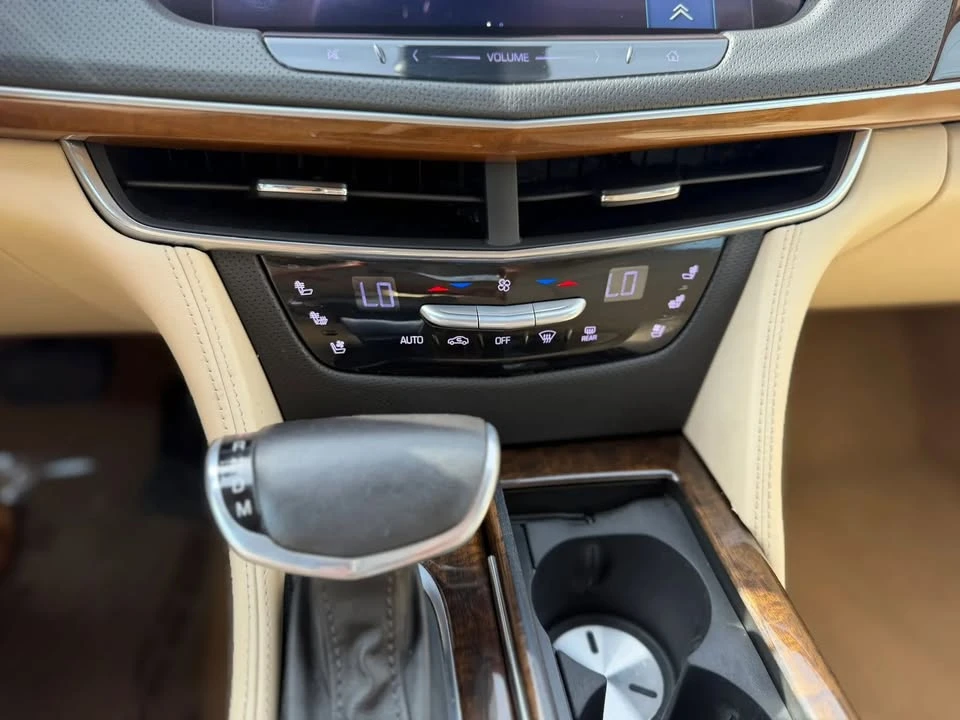 2016 Cadillac CT6 - Image 17 of 20