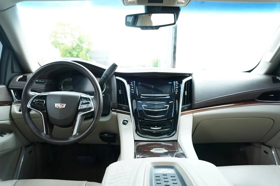 2016 Cadillac Escalade 4th Gen - Image 6 of 19