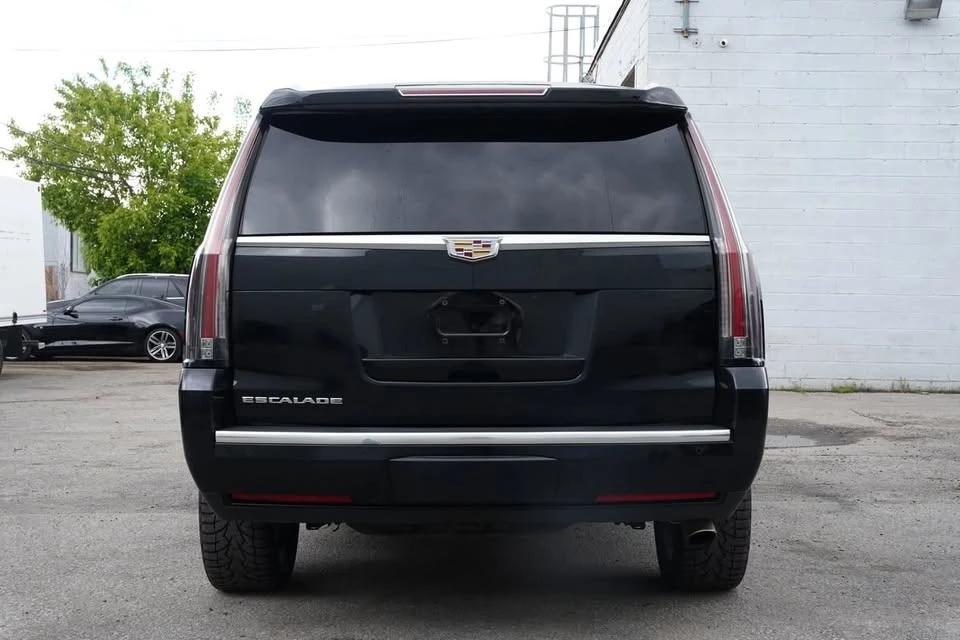 2016 Cadillac Escalade 4th Gen - Image 4 of 19