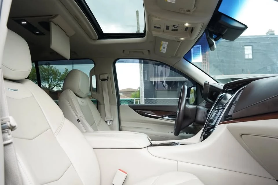 2016 Cadillac Escalade 4th Gen - Image 15 of 19