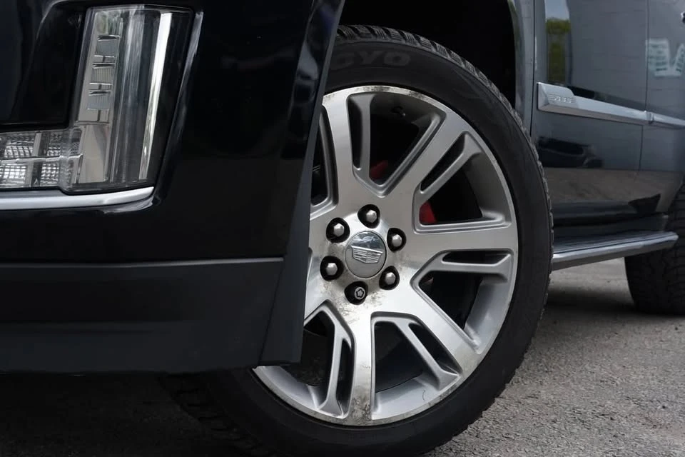 2016 Cadillac Escalade 4th Gen - Image 10 of 19