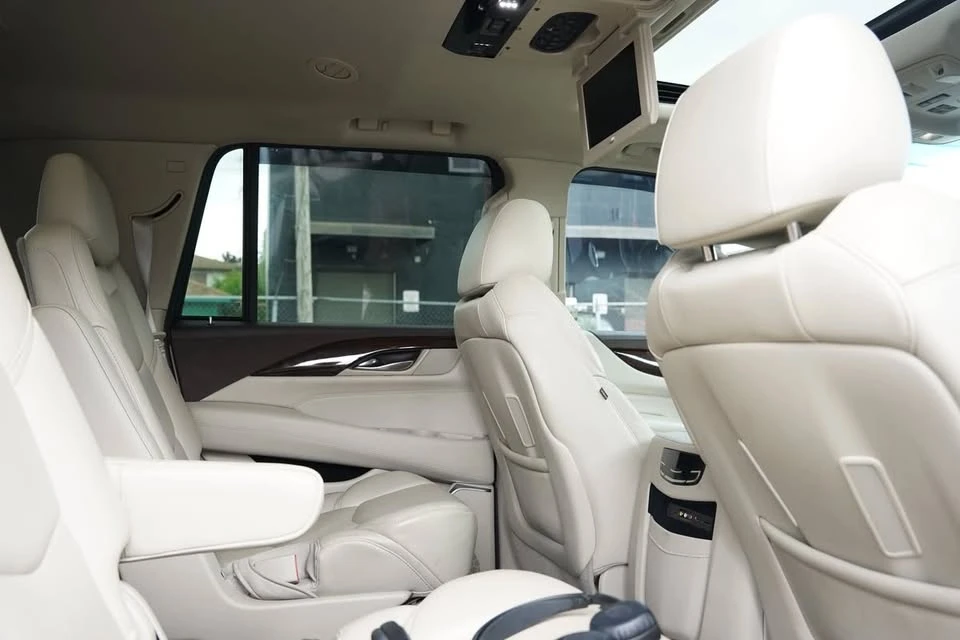 2016 Cadillac Escalade 4th Gen - Image 19 of 19