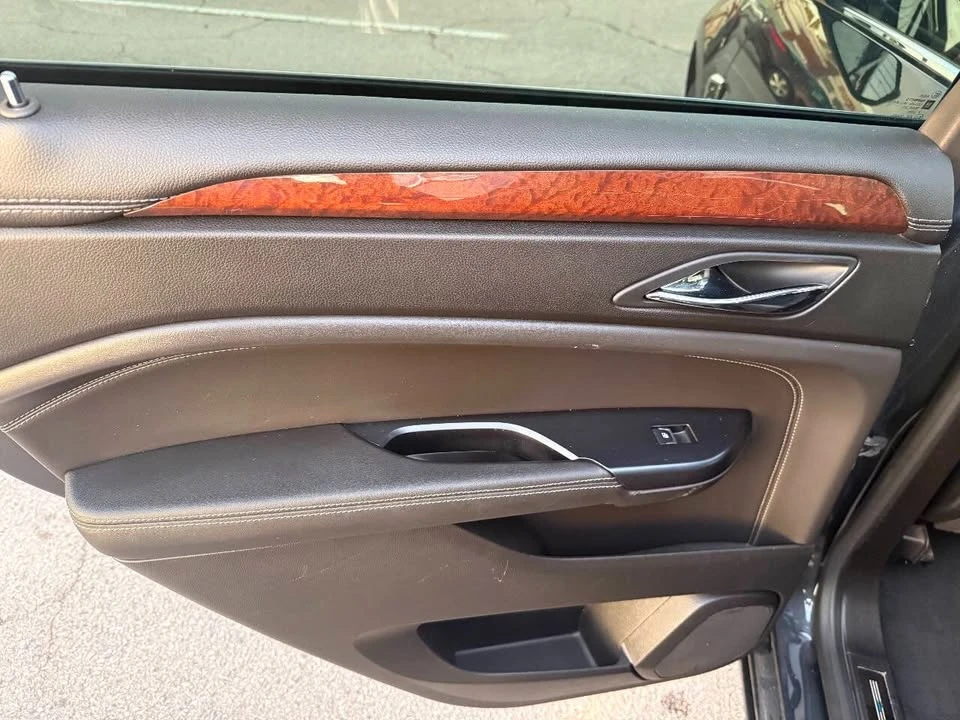 2016 Cadillac SRX - Image 15 of 20