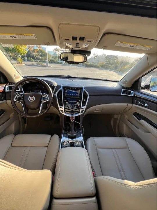 2016 Cadillac SRX - Image 9 of 17