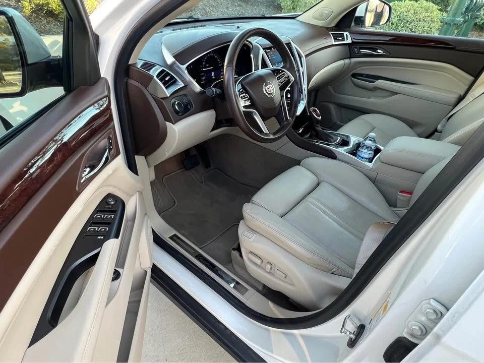2016 Cadillac SRX - Image 12 of 17