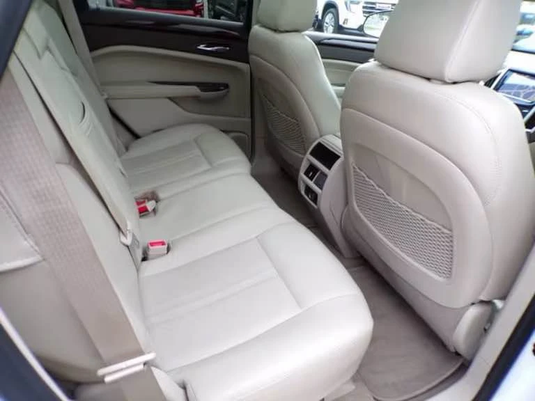 2016 Cadillac SRX - Image 13 of 20