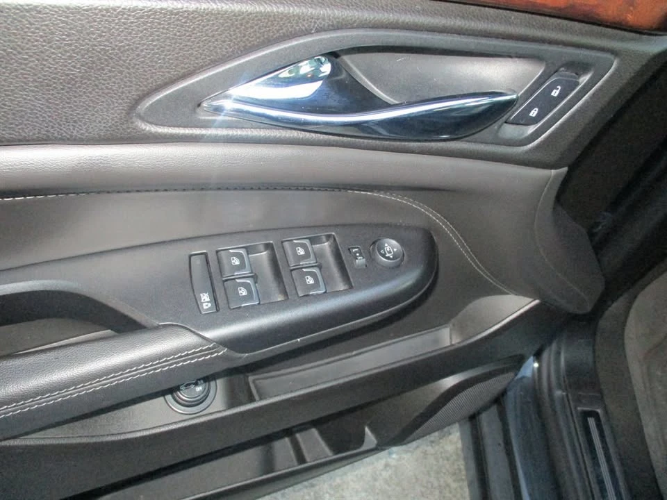 2016 Cadillac SRX - Image 8 of 12