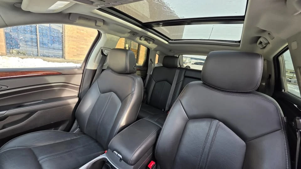 2016 Cadillac SRX - Image 11 of 16