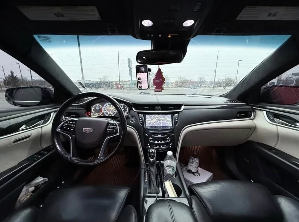 2016 Cadillac XT4 - Image 4 of 4