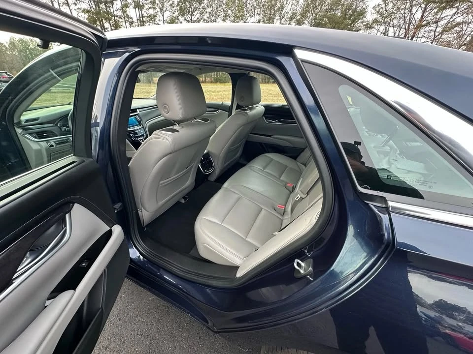 2016 Cadillac XTS - Image 11 of 12