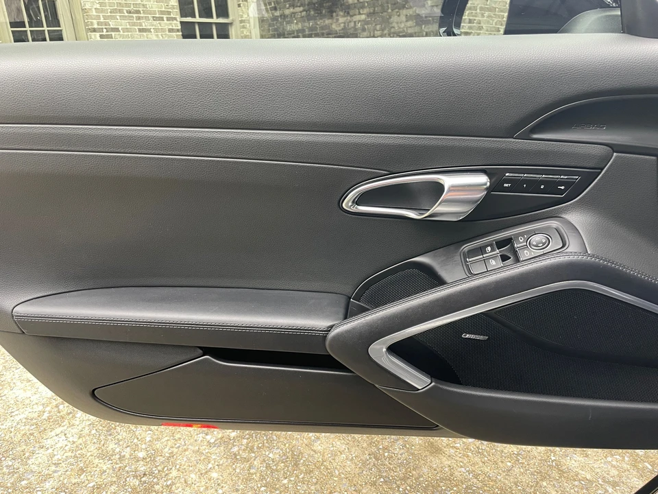 2016 Porsche 991 Carrera - Image 29 of 31