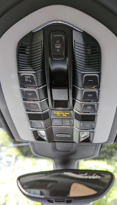 2016 Porsche 958 Cayenne - Image 17 of 31
