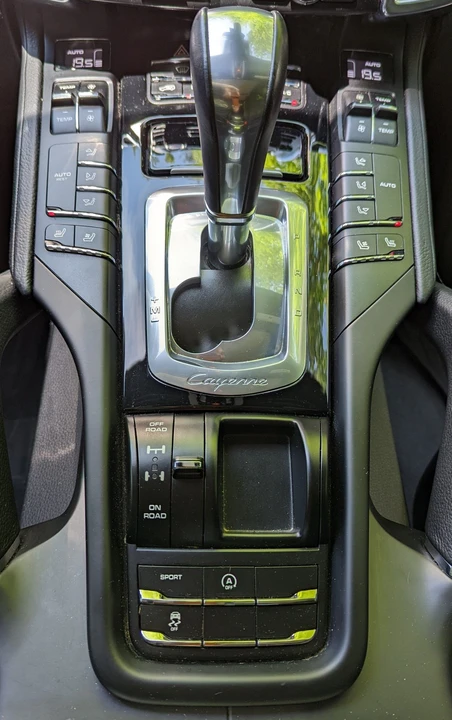 2016 Porsche 958 Cayenne - Image 18 of 31