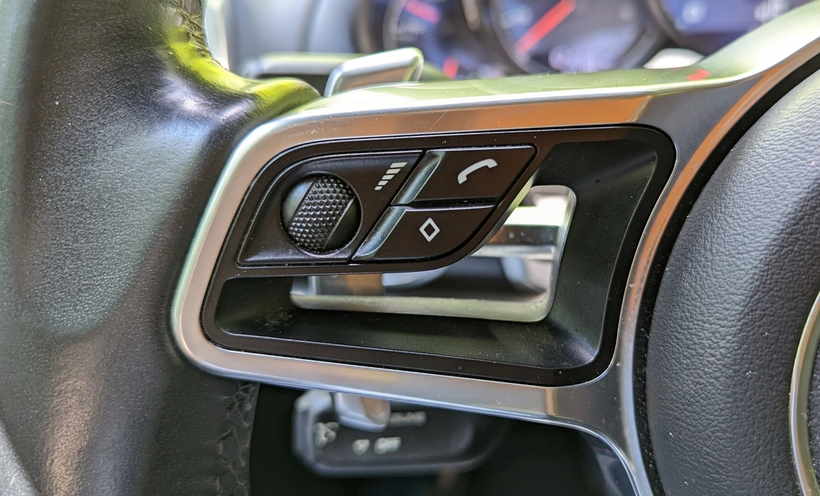 2016 Porsche 958 Cayenne - Image 21 of 31