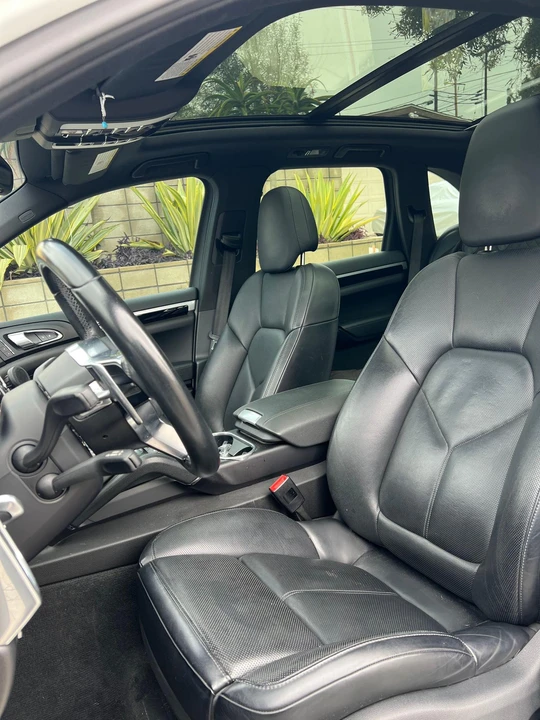 2016 Porsche 958 Cayenne Diesel - Image 8 of 9