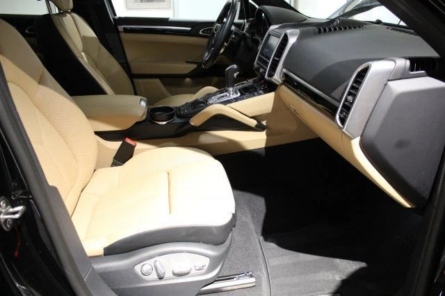 2016 Porsche 958 Cayenne Diesel - Image 5 of 24