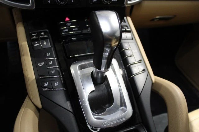 2016 Porsche 958 Cayenne Diesel - Image 11 of 24