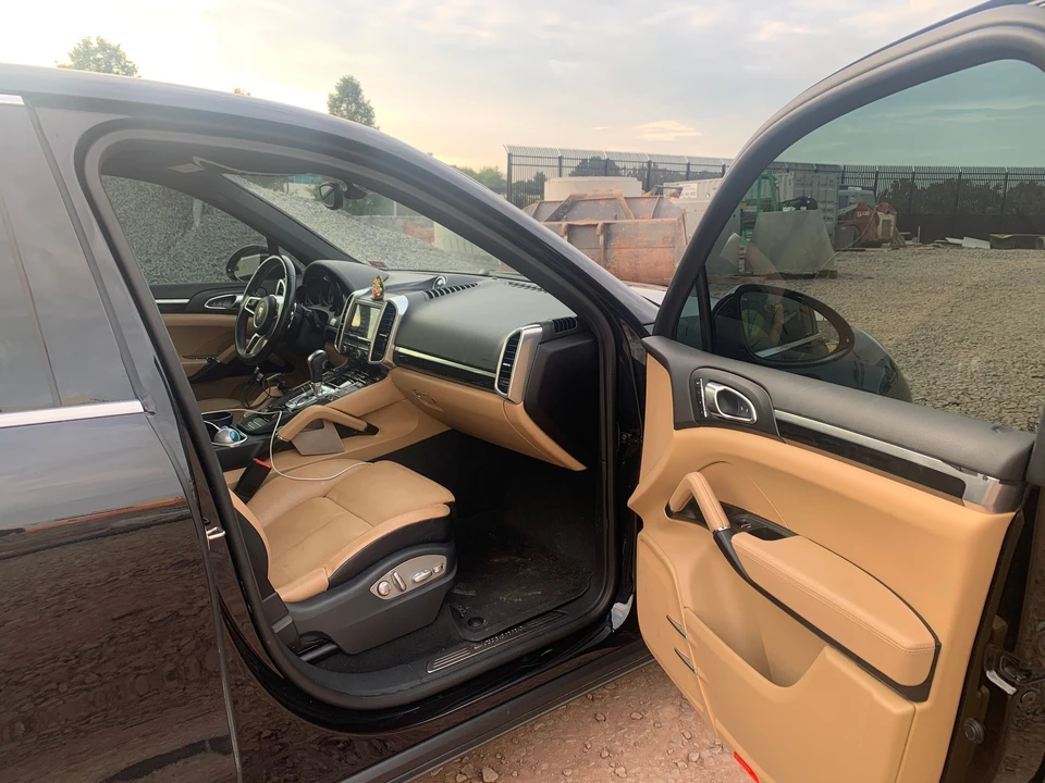 2016 Porsche 958 Cayenne Diesel - Image 11 of 14