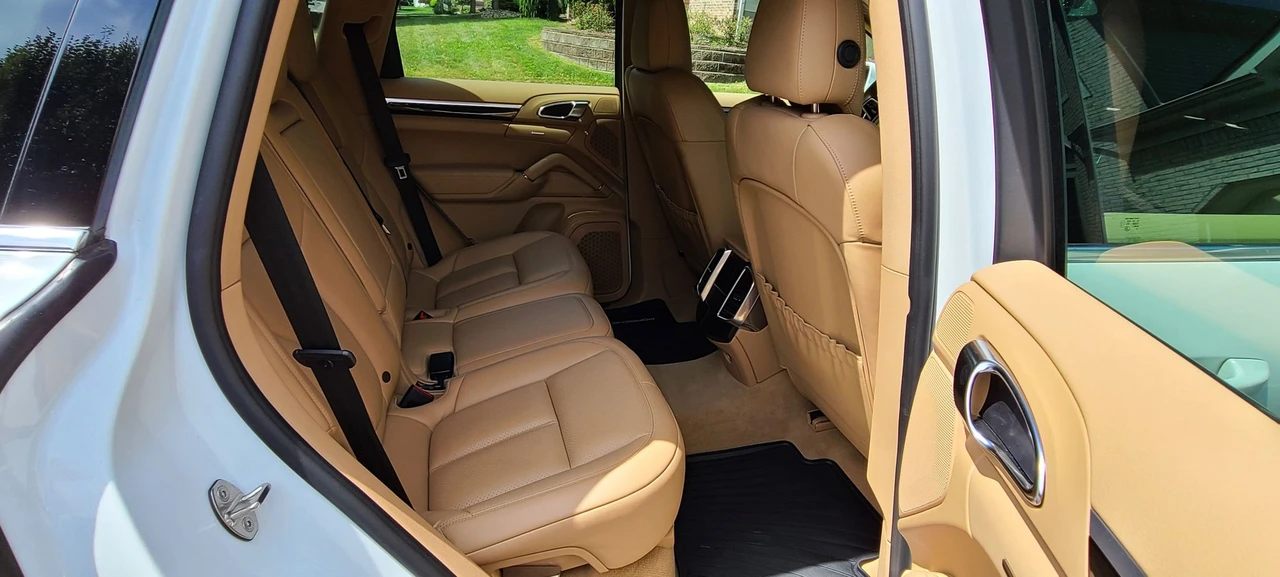 2016 Porsche 958 Cayenne Diesel - Image 9 of 31