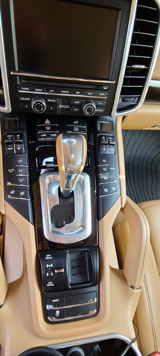 2016 Porsche 958 Cayenne Diesel - Image 11 of 31