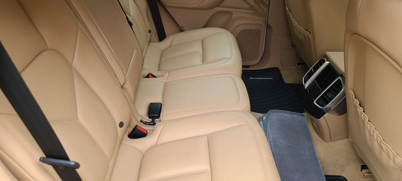 2016 Porsche 958 Cayenne Diesel - Image 22 of 31