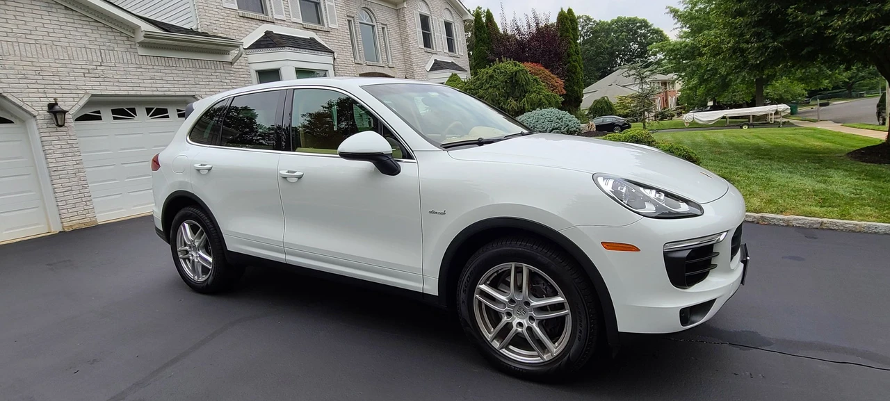 2016 Porsche 958 Cayenne Diesel - Image 26 of 31