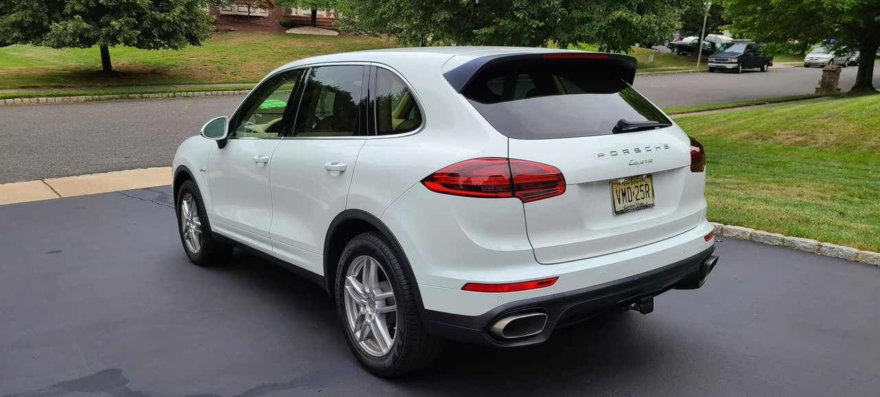 2016 Porsche 958 Cayenne Diesel - Image 29 of 31
