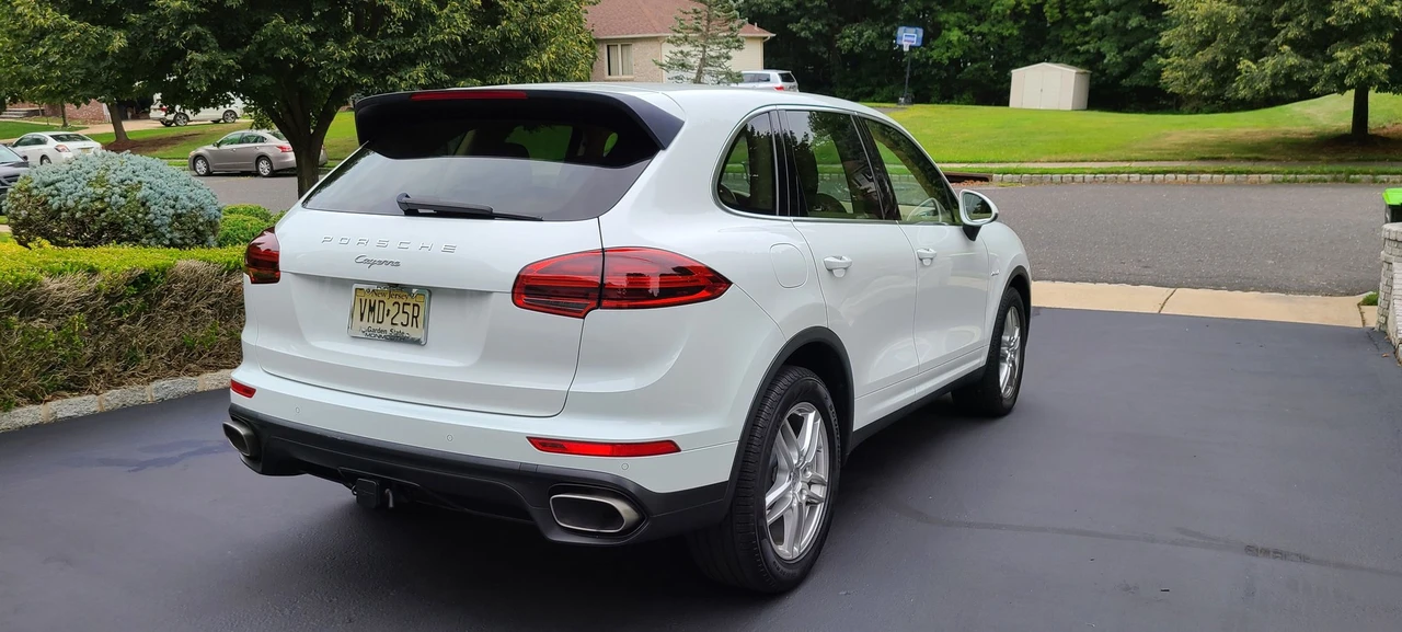 2016 Porsche 958 Cayenne Diesel - Image 30 of 31