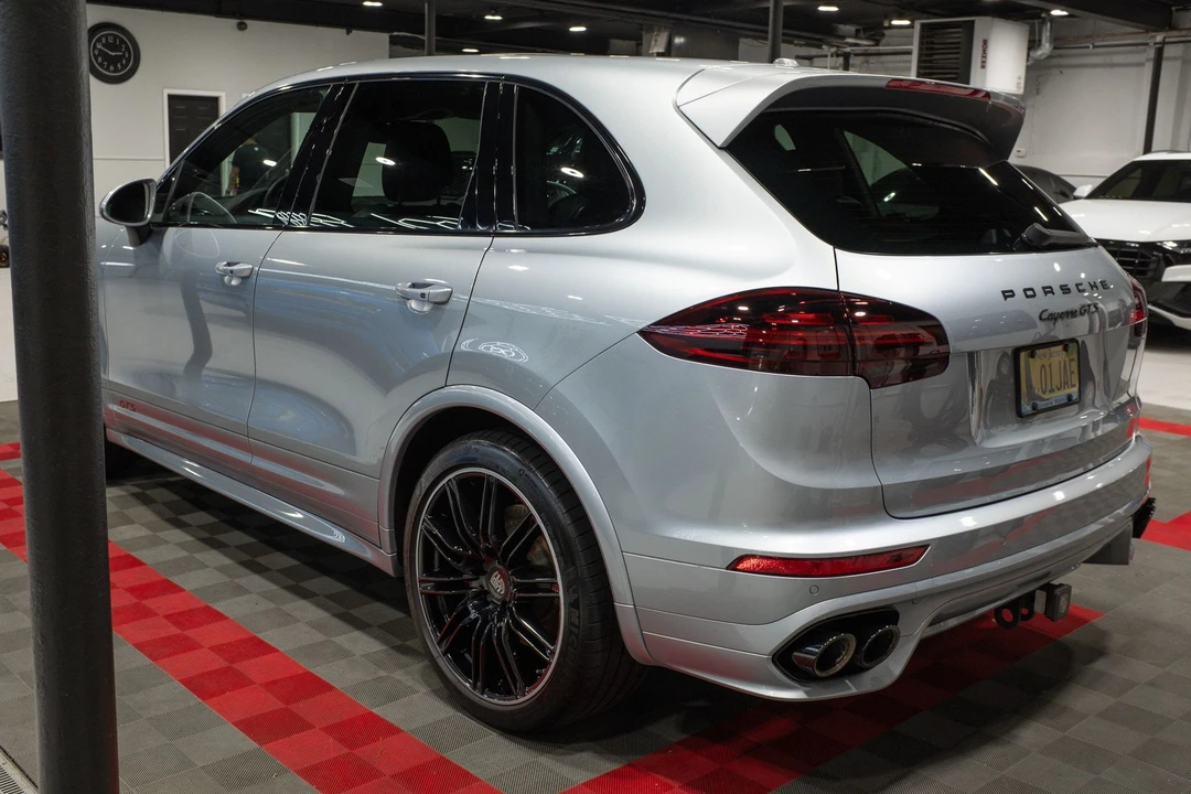 2016 Porsche 958 Cayenne GTS - Image 11 of 31