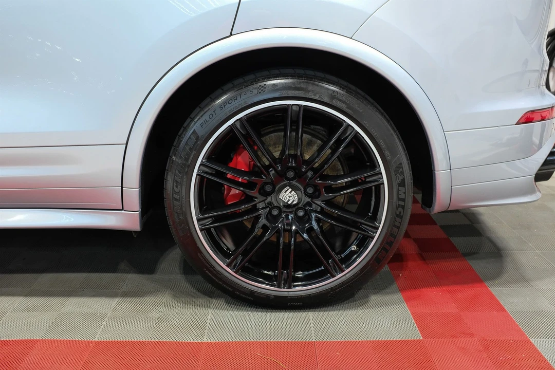 2016 Porsche 958 Cayenne GTS - Image 15 of 31