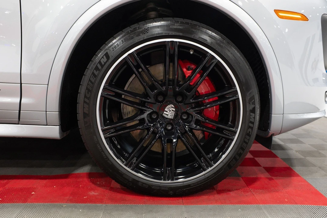 2016 Porsche 958 Cayenne GTS - Image 12 of 31