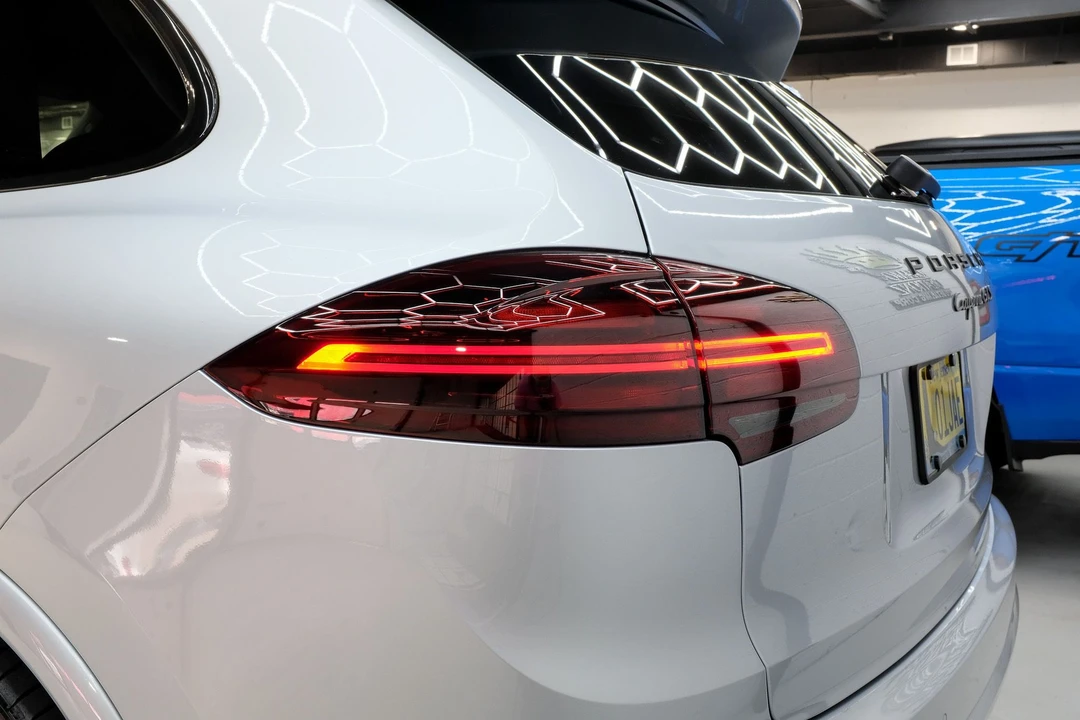 2016 Porsche 958 Cayenne GTS - Image 24 of 31