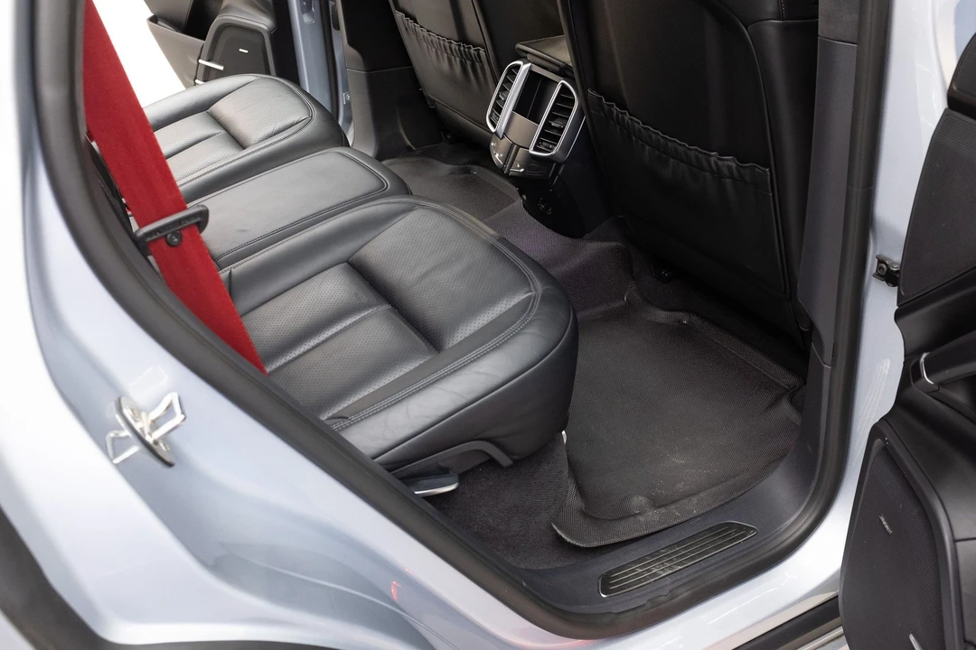 2016 Porsche 958 Cayenne GTS - Image 30 of 31