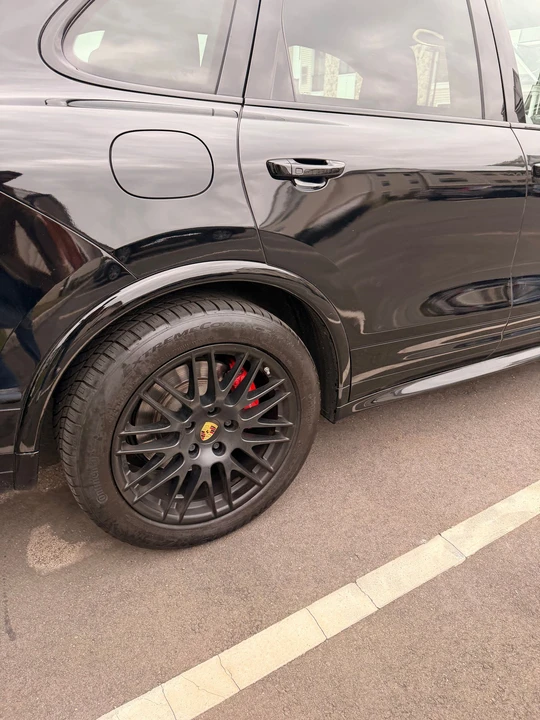 2016 Porsche 958 Cayenne GTS - Image 9 of 16