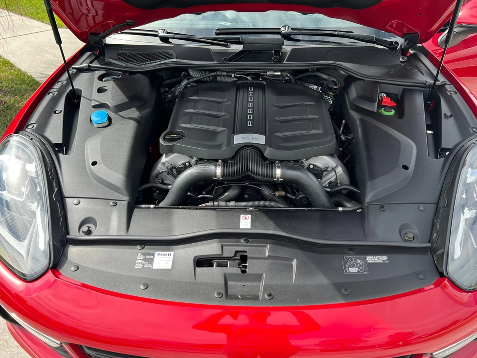2016 Porsche 958 Cayenne GTS - Image 15 of 20