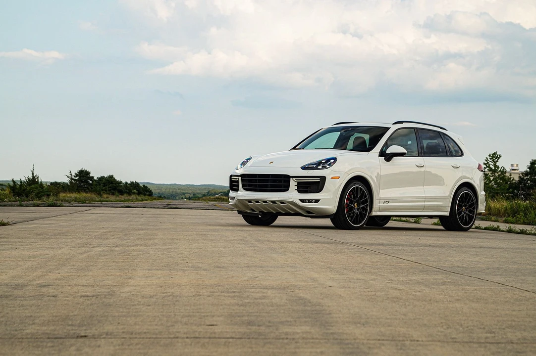 2016 Porsche 958 Cayenne GTS - Image 2 of 17