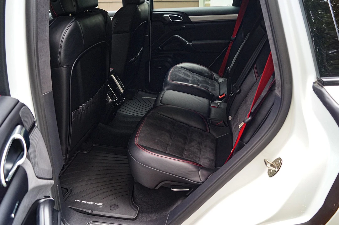 2016 Porsche 958 Cayenne GTS - Image 11 of 17