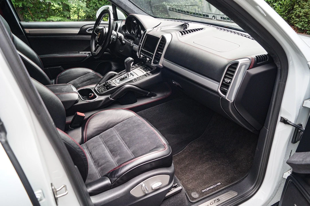 2016 Porsche 958 Cayenne GTS - Image 15 of 17