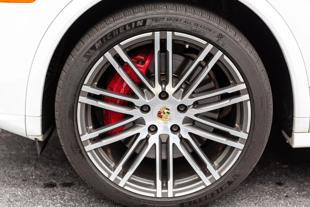 2016 Porsche 958 Cayenne GTS - Image 11 of 21