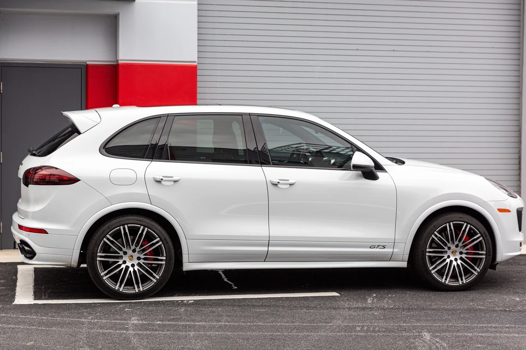 2016 Porsche 958 Cayenne GTS - Image 6 of 21